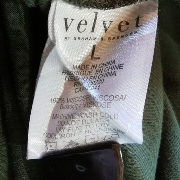 Velvet By Graham & Spencer Cavern Green Long Sleeve Viscose  Blouse - Sz L - Picture 8 of 8